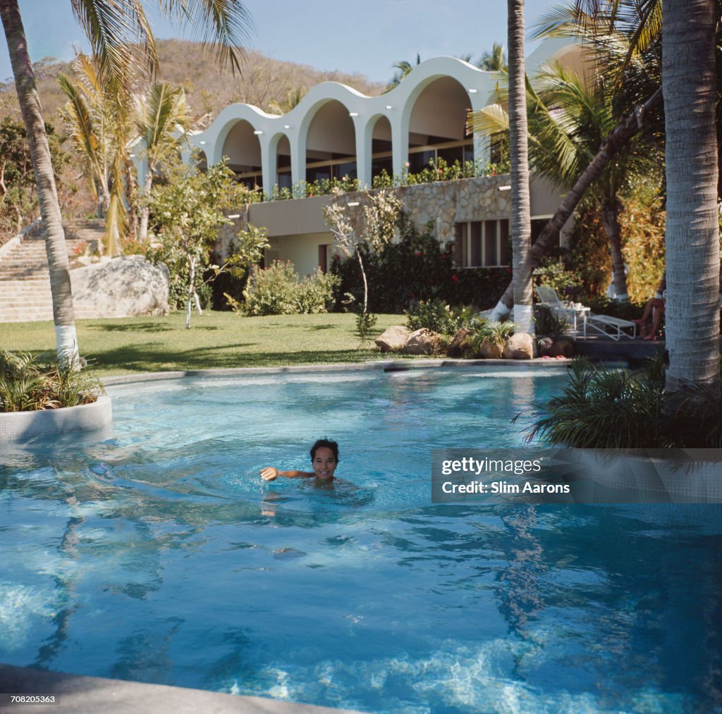 Merle Oberon In Acapulco