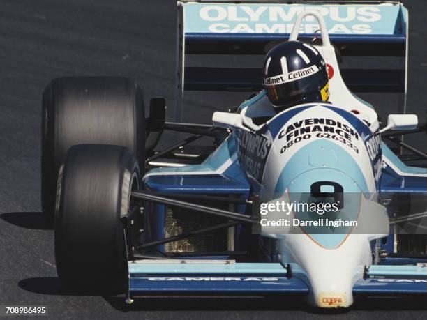 Damon Hill of Great Britain drives the Cobra Motorsport Reynard 88D Cosworth during the British F3000 Championship race on 25 June 1989 at the Brands...