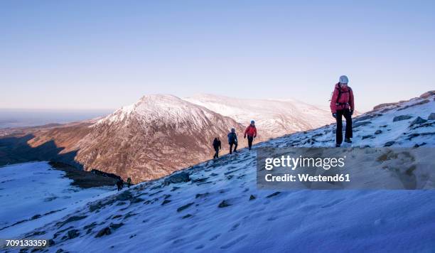 uk, north wales, snowdonia, ogwen, cneifion rib, mountaineers - snowdonia national park stock pictures, royalty-free photos & images