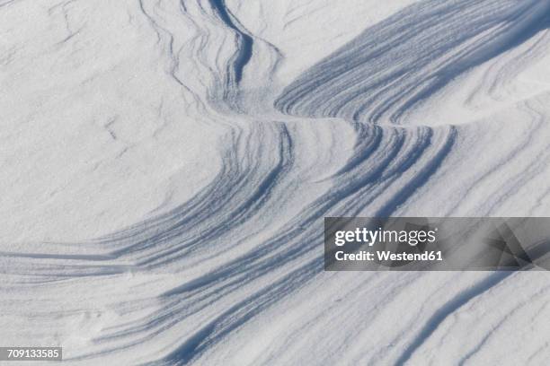 austria, snowdrifts seen from above - cumulo di neve foto e immagini stock