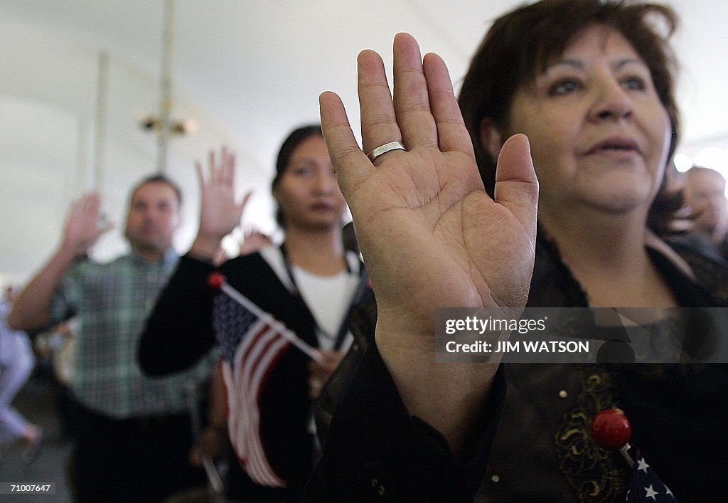 Resident aliens of US, take their oath o