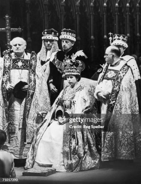 Queen Elizabeth II, Archbishop of Canterbury Dr Geoffrey Fisher and dignitaries at the Coronation, Westminster Abbey, 2nd June 1953.