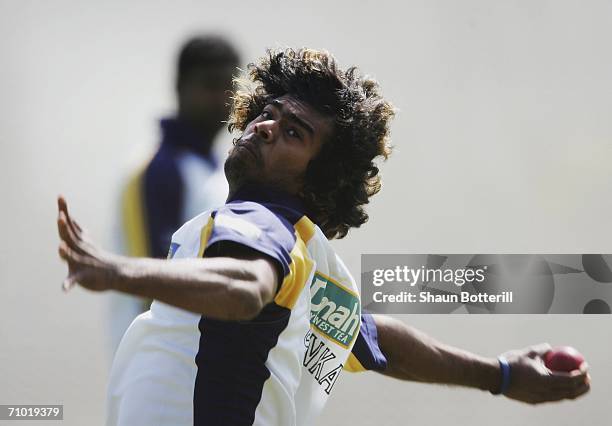 1 866 Bowler Lasith Malinga Stock Photos High Res Pictures And Images 1-866-bowler-lasith-malinga-stock-photos-high-res-pictures-and-images