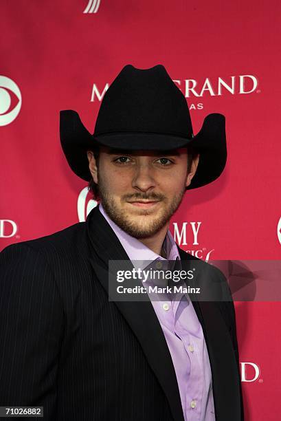 Singer Chris Young arrives at the 41st Annual Academy Of Country Music Awards held at the MGM Grand Garden Arena on May 23, 2006 in Las Vegas, Nevada.