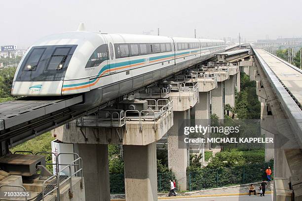 177 Shanghai Transrapid Stock Photos, High-Res Pictures, and Images ...