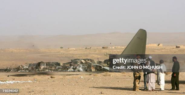 Lashkar Gah, AFGHANISTAN: British soldiers from 21 Air Assault Battery Royal Artillery, who are providing the Helmand Task Force Provincial...