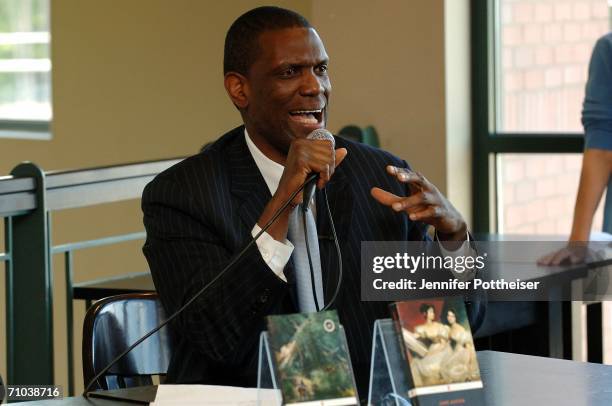 Legend Albert King speaks to visitors at a Barnes and Noble during an event to encourage visitors to read and "Aim High - Live Classic" on May 24,...