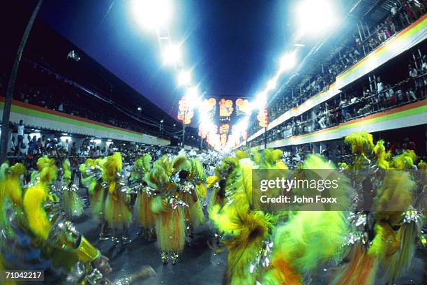 dancing group - carnival in rio de janeiro stock pictures, royalty-free photos & images