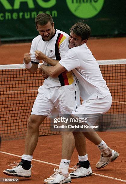 Alexander Waske and Michael Kohlmann of Germany celebrate the 6:4, 6:7 and 10:5 victory and the qualification for the final against Tomas Berdych and...