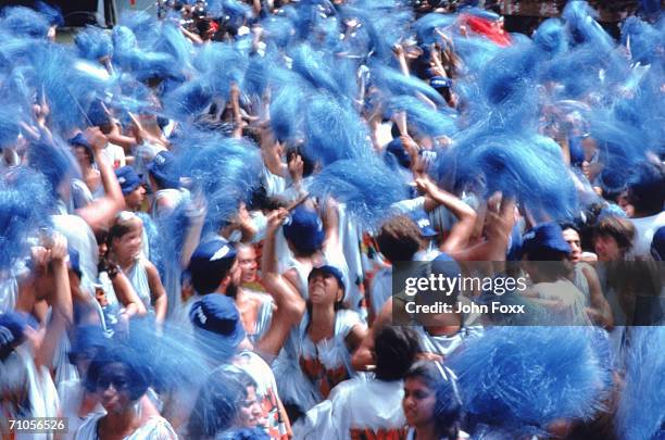 carnival crowd - rio de janeiro carnival stock pictures, royalty-free photos & images