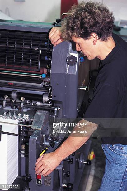 Man Operating Machine Label 19 John Day (Printer) Stock Photos, High-Res Pictures, and Images ...