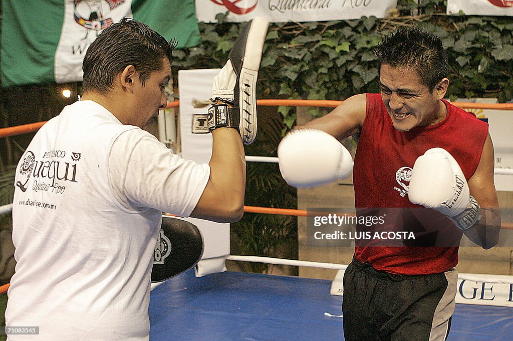 Mexican featherweight boxer Rodolfo "Rud
