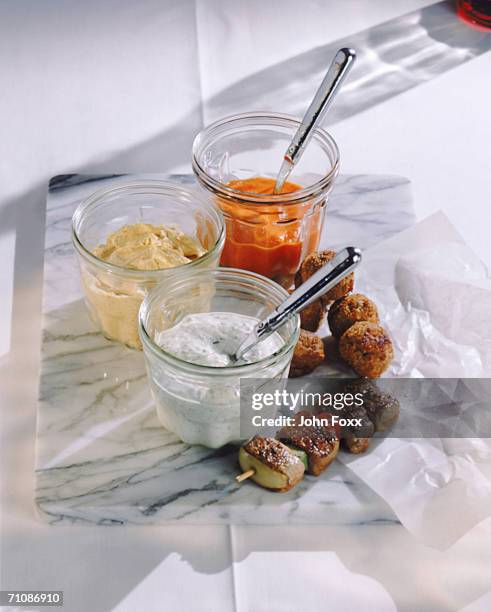 kebab and meatball with hummus on marble, close-up - tzatziki photos et images de collection