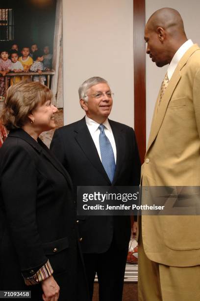 Executive Director Ann M. Veneman, NBA Commissioner David Stern and former New York Knicks forward Jerome Williams gather as NBA Cares announces...