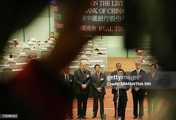 Bank of China chairman, Xiao Gang delivers his speech during the listing of Bank of the China at the Hong Kong stock exchange, 01 June 2006. The...