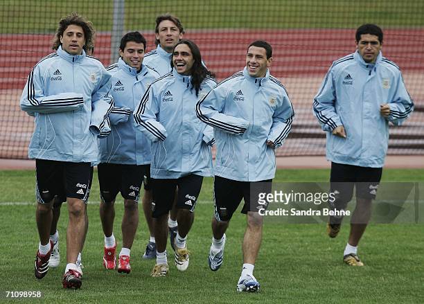 Hernan Crespo, Javier Saviola, Gabriel Heinze, Juan Pablo Sorin, Maxi Rodriguez and Roman Riquelme run during training session of Argentina National...
