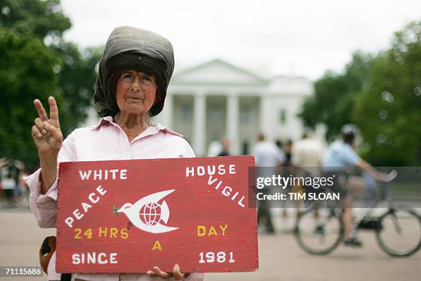 Washington, UNITED STATES: Concepcion Picciotto, who along with William Thomas has been holding a 24-hour peace vigil in Lafayette Park in front of...