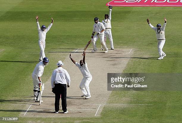 Sanath Jayasuriya of Sri Lanka successfully appeals for the wicket of Monty Panesar of England resulting in victory for Sri Lanka on day four of the...