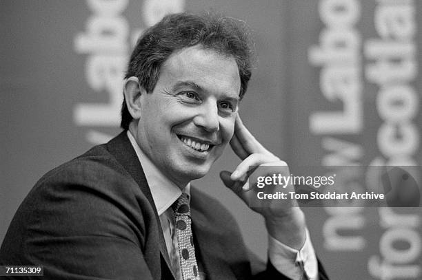 1997 Labour Election Campaign Photos and Premium High Res Pictures