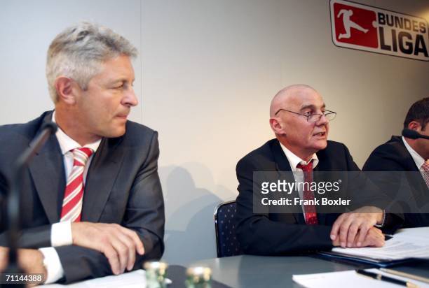 Walter Raizner from the German Telekom and Werner Hackmann from the DFL attend the press conference of the German Football League on June 07, 2006 in...