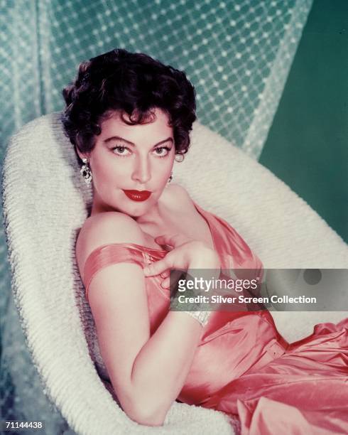 603 Ava Gardner Color Photos and Premium High Res Pictures - Getty Images