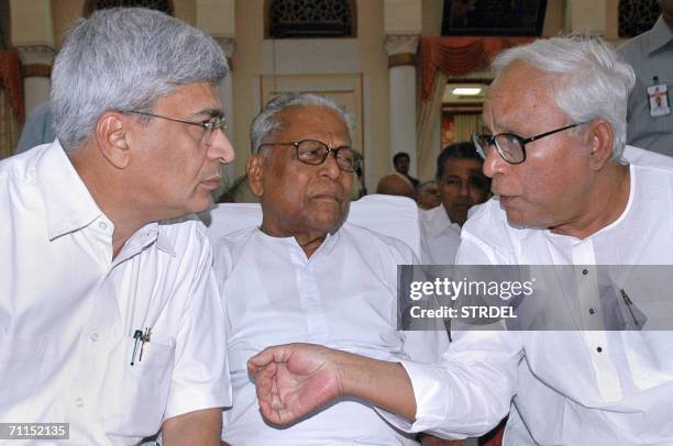 Communist Party of India-Marxist General Secretary Prakash Karat , Chief Minister of India's southern state of Kerala V. S. Achyutanandan and Chief...