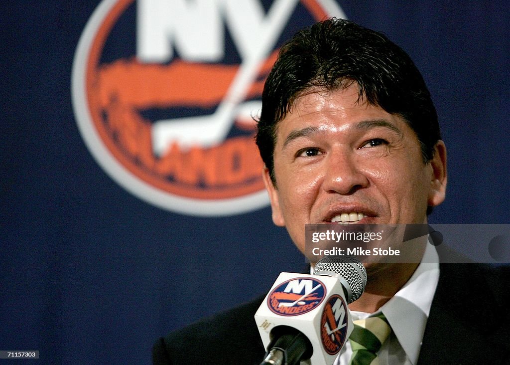 New York Islanders Introduce New Coach and GM