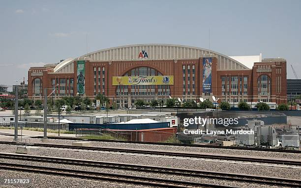 General exterior view of the American Airlines Center is seen in the morning prior to the start of Game One of the 2006 NBA Finals between the Dallas...