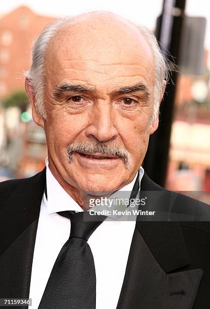 Actor Sean Connery arrives at the 34th AFI Life Achievement Award tribute to Sir Sean Connery held at the Kodak Theatre on June 8, 2006 in Hollywood,...