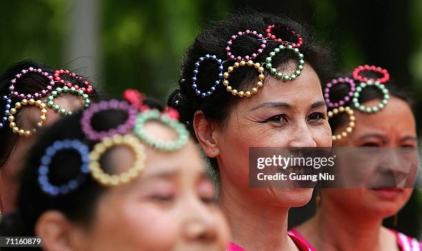 Participator Participator Photos and Premium High Res Pictures - Getty Images