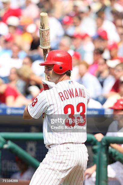 Aaron Rowand of the Philadelphia Phillies in the on deck circle during the game against the Washington Nationals at Citizens Bank Park in...