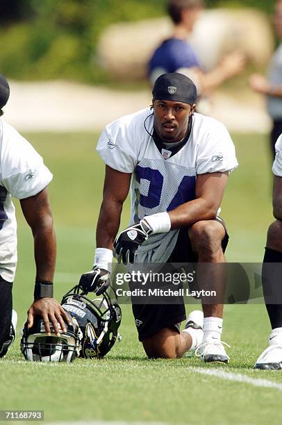 81 Mitchell Pittman Photos & High Res Pictures Getty Images