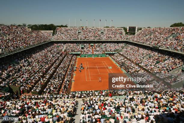 General view of Court Philippe Chatrier taken during the Women's Final between Svetlana Kuznetsova of Russia and Justine Henin-Hardenne of Belgium...