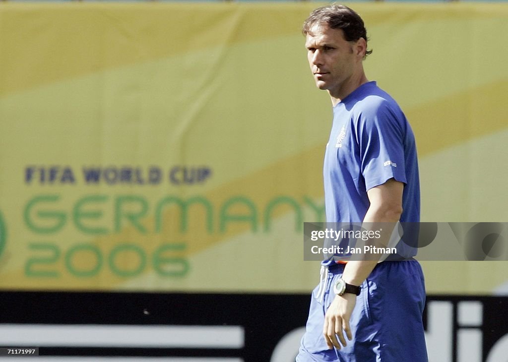 Netherlands Training & Press Conference