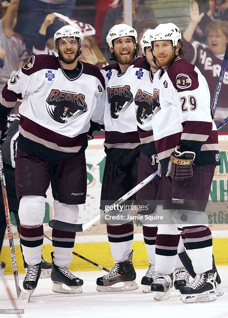 Calder Cup Finals: Milwaukee Admirals v Hershey Bears