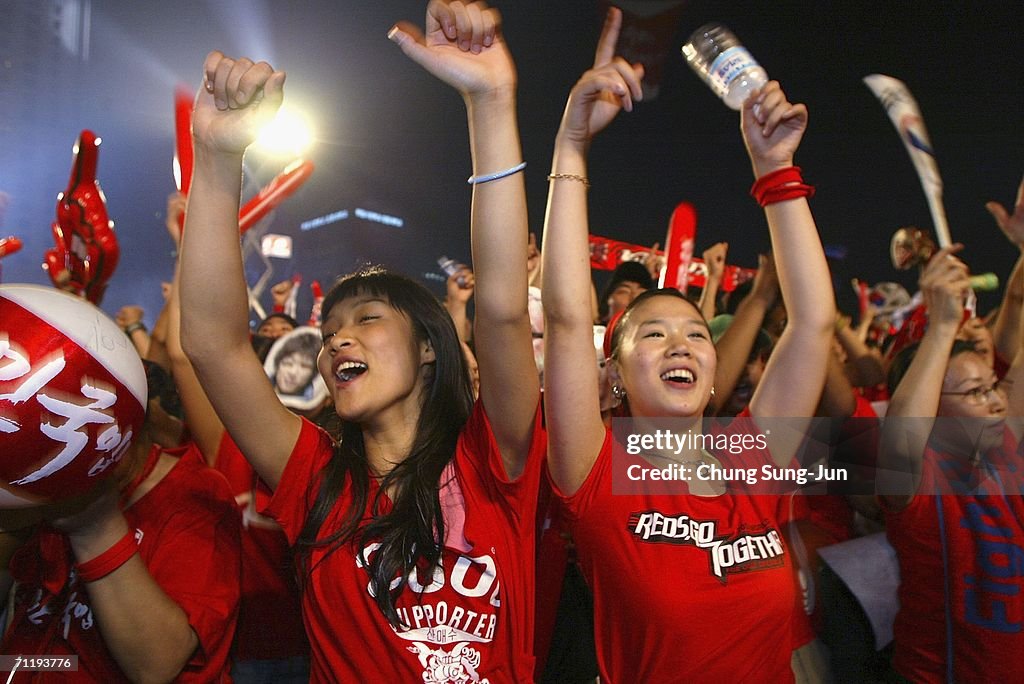 Fans Gather in Seoul To Watch  World Cup Match