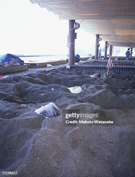 Sand Racking Japan 55 Japan Hot Spring Sand Stock Photos, High-Res Pictures, and Images ...
