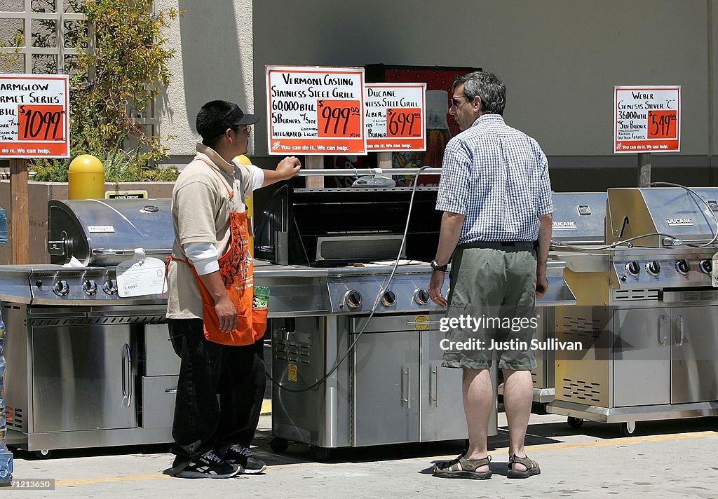 Retailers Seek To Boost Fathers Day Sales