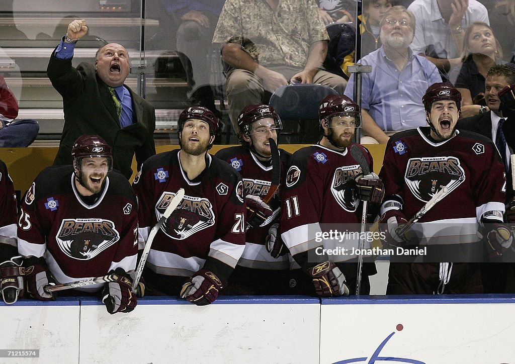 Hershey Bears v Milwaukee Admirals