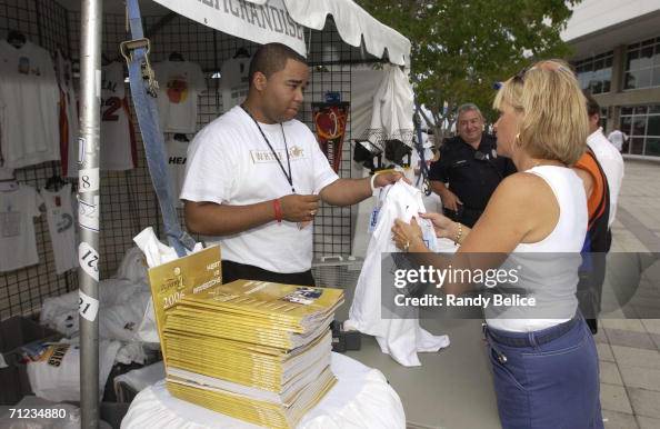 387 Randy Price Photos & High Res Pictures - Getty Images