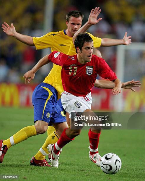Joe Cole of England in action during the FIFA World Cup Germany 2006 Group B match between Sweden and England at the Stadium Cologne on June 20, 2006...