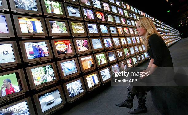 Muling Images Muling Photos and Premium High Res Pictures - Getty Images