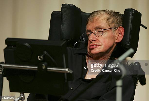 British scientist Stephen Hawking attends a conference during the 2006 International Conference on String Theory on June 21, 2006 in Beijing, China....