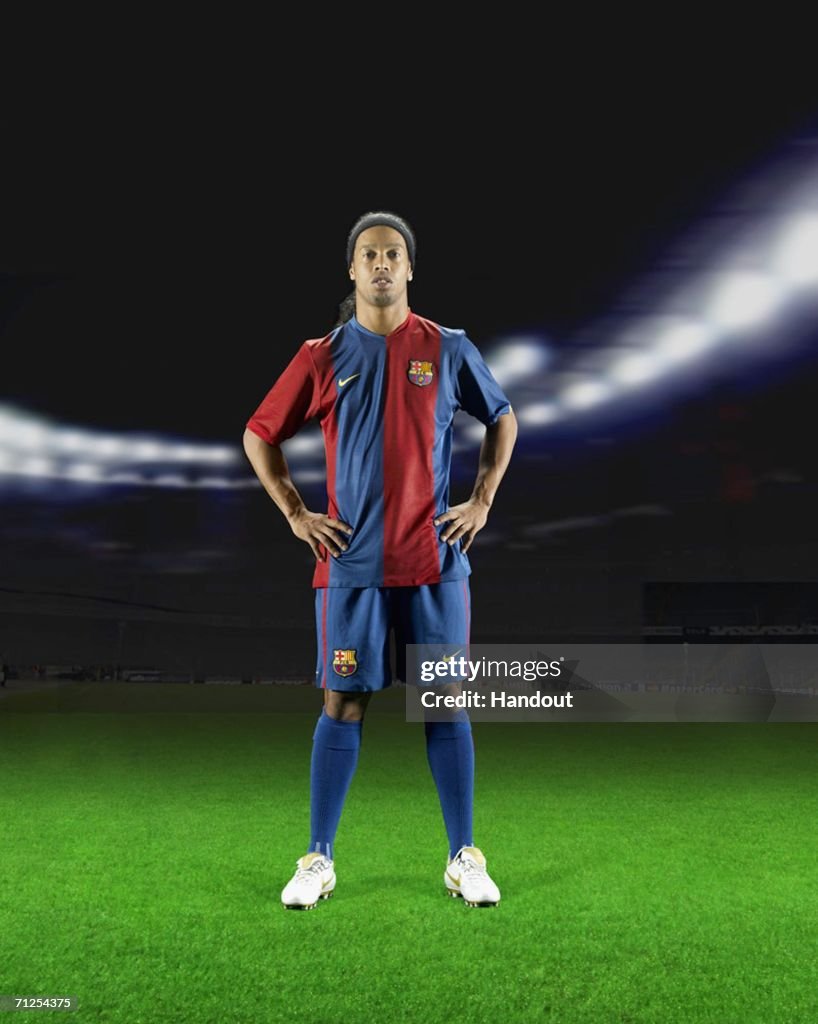 FC Barcelona Launches New Kit