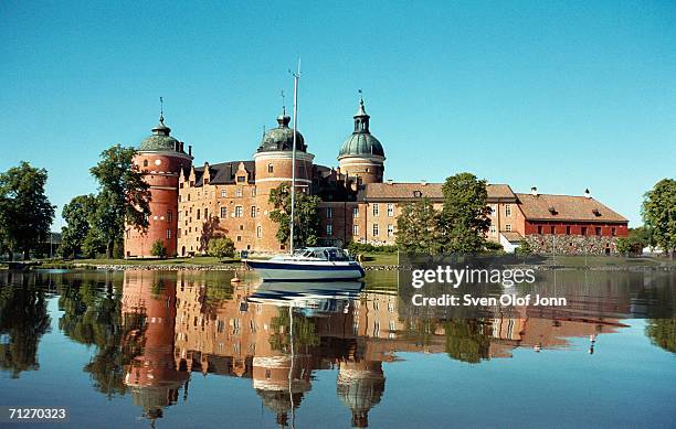 view over the gripsholm palace, mariefred, sweden. - gripsholm stock pictures, royalty-free photos & images