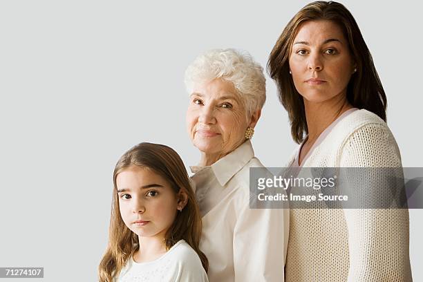 women of the family - generation gap 個照片及圖片檔