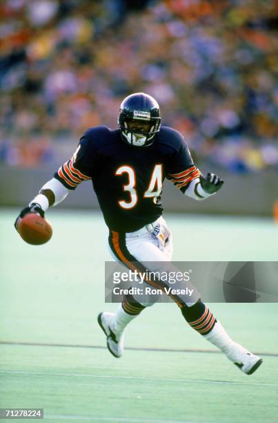 Walter Payton Photos and Premium High Res Pictures - Getty Images