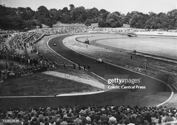 Spectators line the track to watch the II Sydenham Trophy race on 20 May 1939 at the Crystal Palace Circuit in London, United Kingdom. .