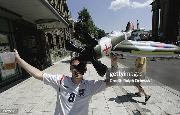 Inflatable Spitfires 13,626 British Spitfire Stock Photos, High-Res Pictures, and Images ...