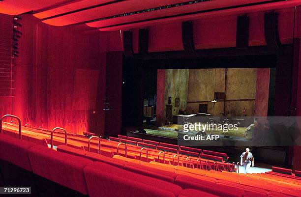Proscenium Photos and Premium High Res Pictures - Getty Images